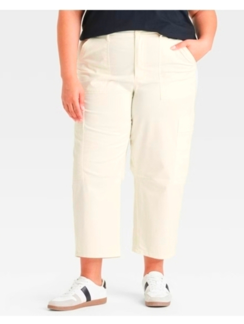 Universal Thread Women's Mid-Rise Barrel Leg Twill Cargo Pants Cream Size 17